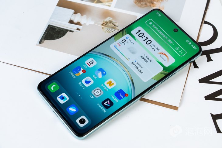 三向扬声器600%音量开辟中端机新赛道九游会j9agvivo Y300评测：(图2)