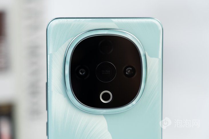 三向扬声器600%音量开辟中端机新赛道九游会j9agvivo Y300评测：(图13)